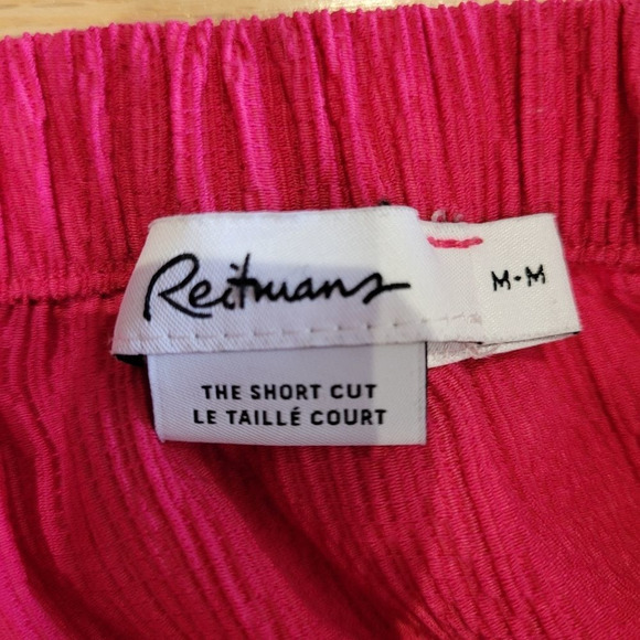 Reitmans Pink Off the Shoulder Top Short Cut Medium - Picture 7 of 9